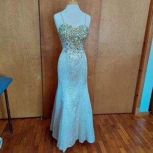 Alyce Paris Gold Textured Prom Dresd